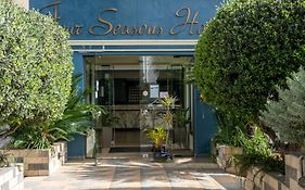 Four Seasons Hotel